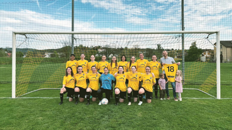 döttinger Fussballerinnen im neuen dress